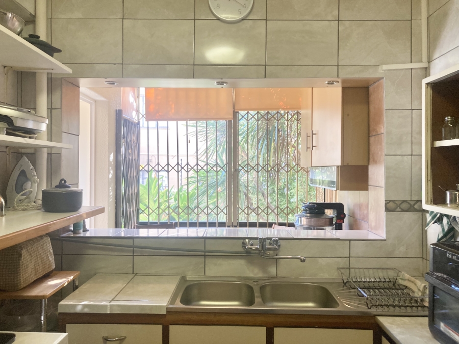 To Let 1 Bedroom Property for Rent in Rosebank Western Cape